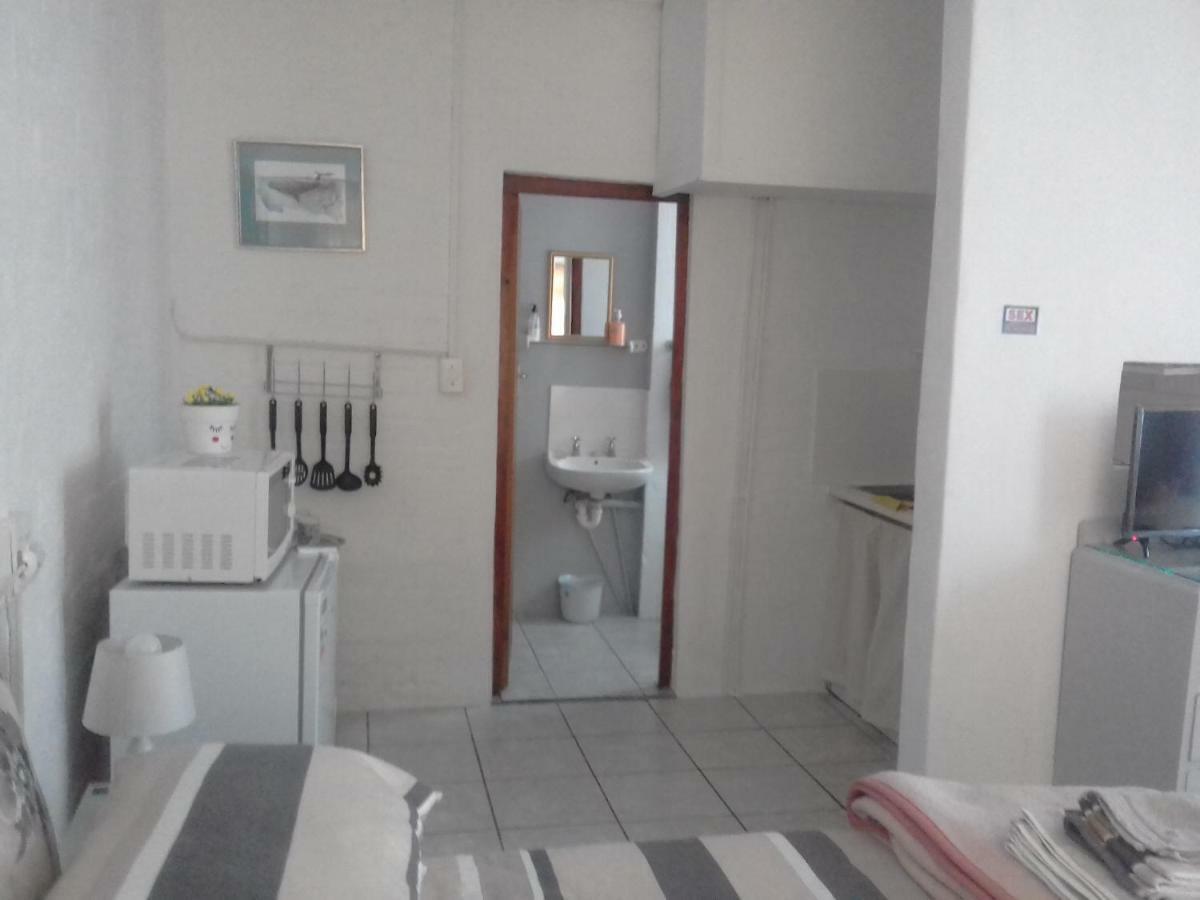 Albatross Apartment Hermanus Exterior foto